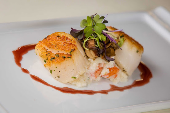 Council Oak Steaks & Seafood (in Seminole Hard Rock Hollywood) by null