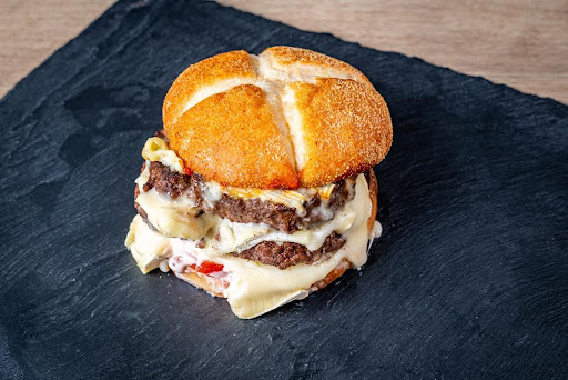 Photo 2 - Burger 73 Snack-Bar