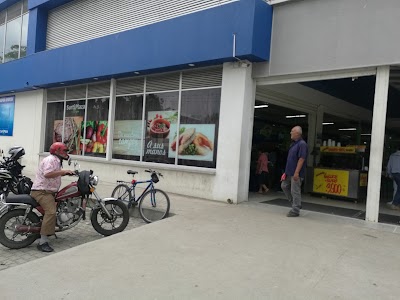Photos of surtiplaza supermarket Ibague