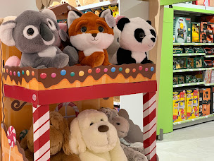 Photo n°8 de E.Leclerc Jouet à Olivet (Magasin de jeux de cartes/jeux de plateaux)