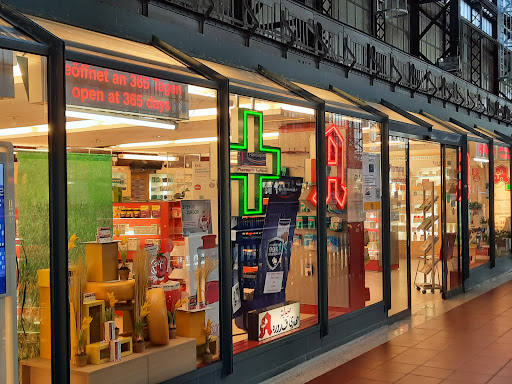 Hauptbahnhof Apotheke Wandelhalle