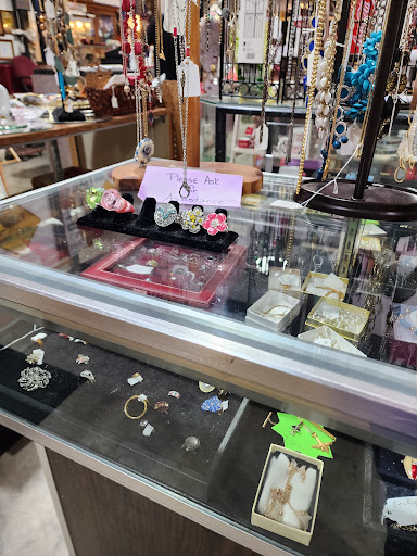 Route 66 Storage & Markets Gallery - United States