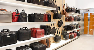 Photo n°26 de Edisac à Lille (Magasin de maroquinerie)