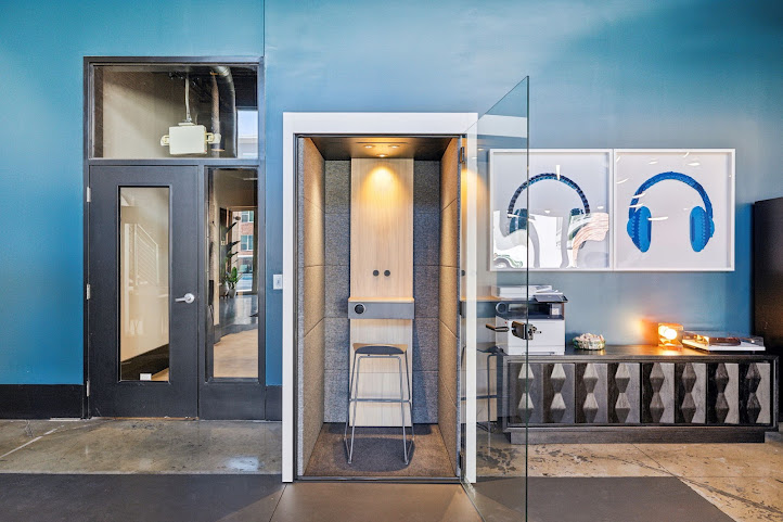 The Melrose Apartments by null