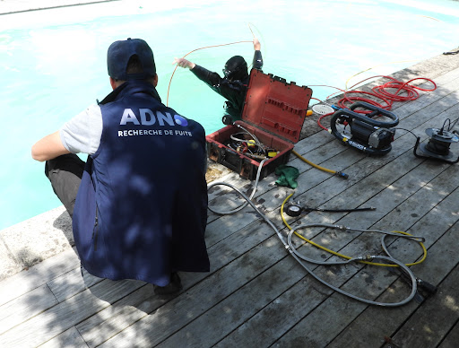 Photo de ADN - Recherche et Détection de Fuite d'eau - Surconsommation d'eau - Dégât des eaux - Fuite piscine à Mérignac (33700)