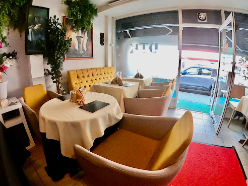 Delta Tavern by null