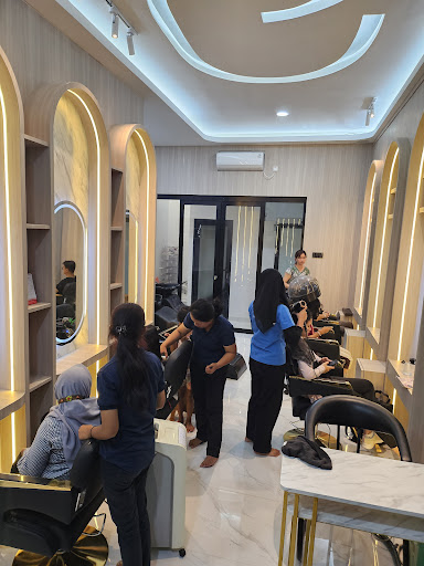 Shinjuku Winni Lin Salon