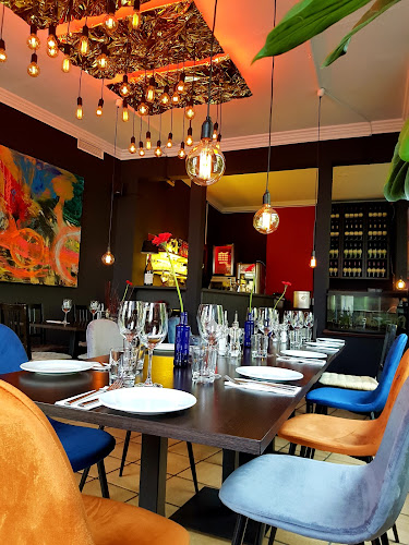 eat/ITALIAN PASTA & WINE BAR