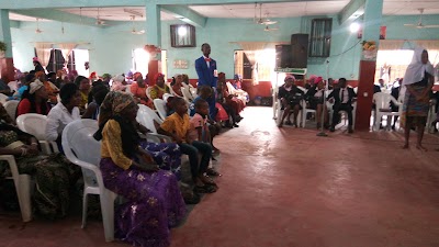 Photos of Oba Market (Eki-Oba)