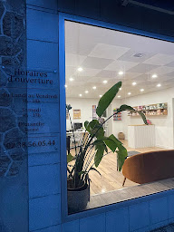 Photo n°26 de Cocktail Beauté à Saint-Pryvé-Saint-Mesmin (Salon de manucure)
