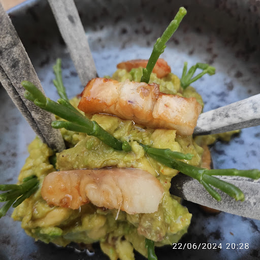 CARVÓN - Visual