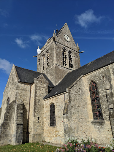 Photo de EHPAD Sainte Mère Eglise à Sainteny (50500)