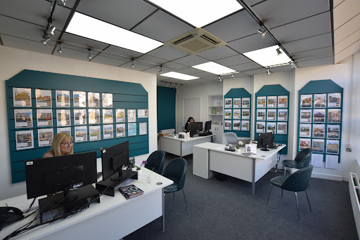 Petty Real Estate Agents Colne