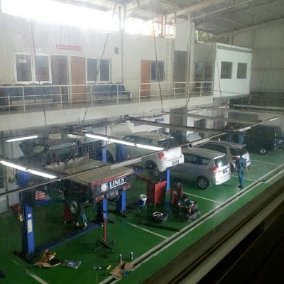 Photos of Suzuki Dwiperkasa Mobiltama Cibubur