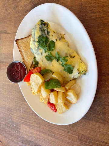 Central Bistro by null