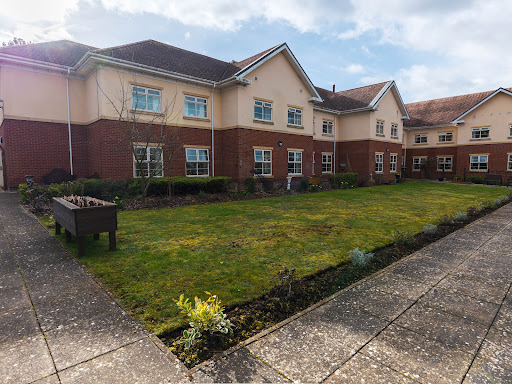 Compassionate Care in Grantham at Maple Leaf Lodge Care Home