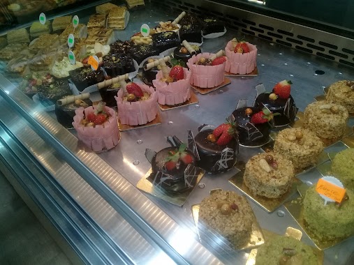 Patisserie La Petite Princesse Mme Fassatoui, Author: Majdi Fs