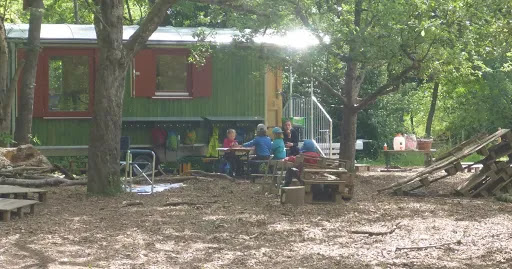 Waldkindergarten Kleine Wiesel - Thumbnail