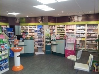 Commentaires et avis sur PHARMACIE CENTRALE DES 4 MOULINS