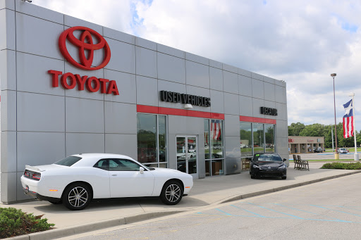 Serra Toyota of Decatur Service Department - Thumbnail