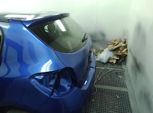 Photo n°10 de carrossier j.v 974 à Saint-André (Garage automobile)