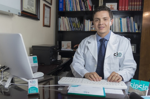 Dr. Filiberto Soto Sigg, Ginecólogo - Thumbnail
