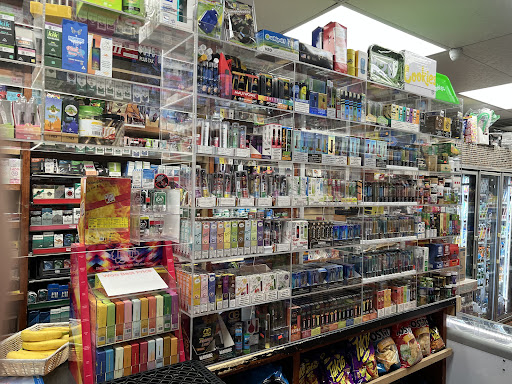 Bedford street market / smoke shop Gallery - United States