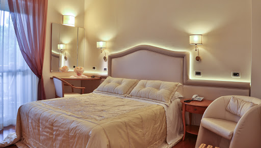 Hotel Globus - Milano Marittima - Thumbnail