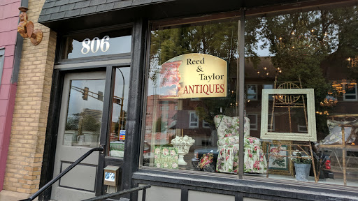 Reed & Taylor Antiques Logo