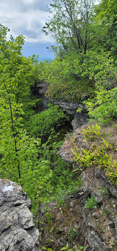 High Point (Thacher Park) - Thumbnail