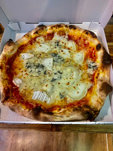 Photo 3 - Family pizza