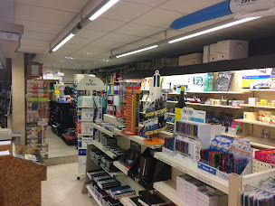 Photo n°2 de LIBRAIRIE PAPETERIE CANTET à Limoux (Librairie)