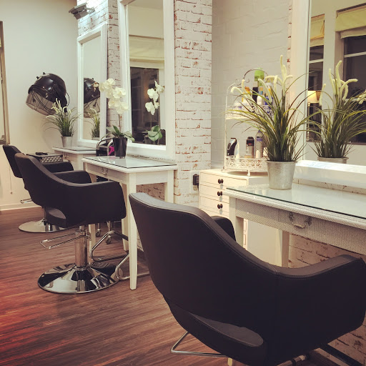 Hoffriseur Christoph Dobs Gallery - Germany