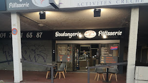 Photo n°3 de Maison F à Le Pont-de-Claix (Boulangerie)