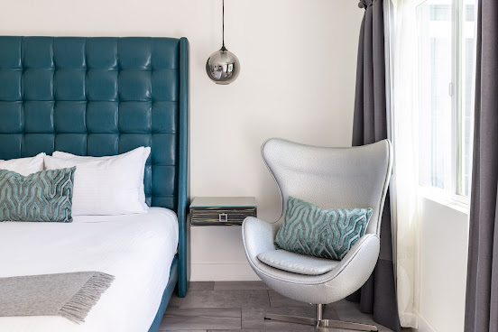 The Palm Springs Hotel by null