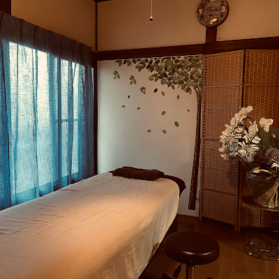 ぬちぐすいサロン「らくう・はーにゃ」