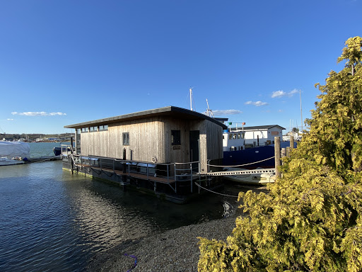 Houseboat Islay