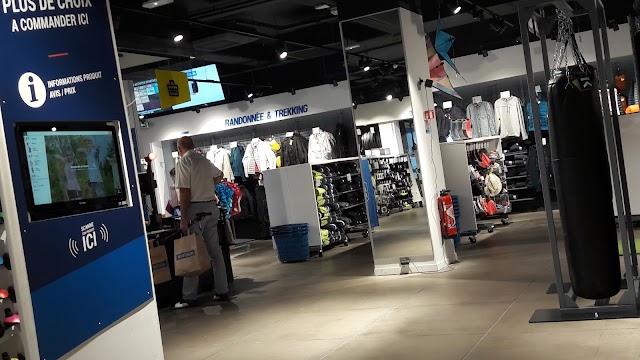 Decathlon City Paris - Rue du Commerce