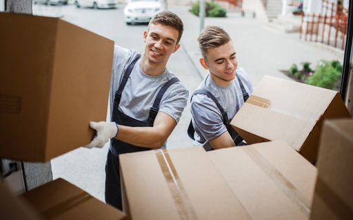 Auggie Movers - Thumbnail