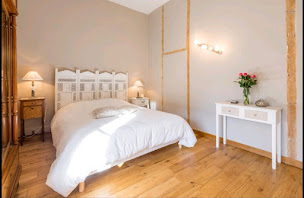 Photo n°2 de Chambre d'hôtes Les Charmilles à Sérézin-de-la-Tour (Chambre d'hôtes)