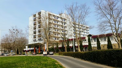 Photos of Hunguest Hotel R&eacute;pce***