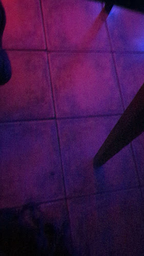 https://www.facebook.com/lucesysombrasbar