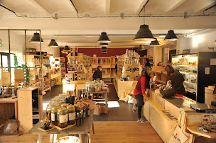 Photo n°33 de COMBO EPICERIE-CUISINE à Le Poët-Laval (Bar à vin)