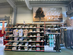 Photo n°4 de Terres Et Eaux PAU - SERRES-CASTET à Serres-Castet (Magasin de pêche et de chasse)