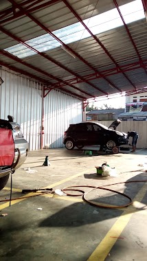 Jasmin Motor Bekasi, Author: Daeng Sandi