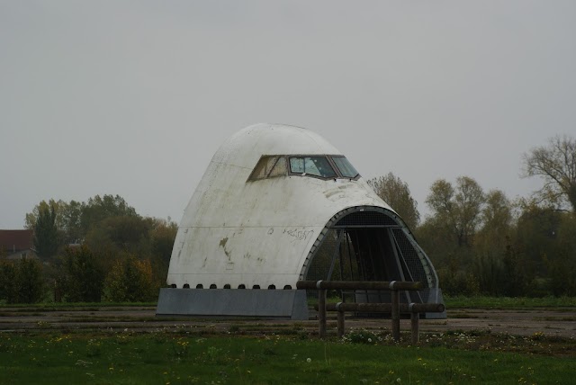 Aéroport Merville-Calonne
