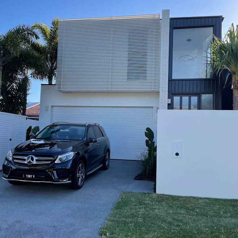 Tony V Real Estate Estate Agents in Mermaid Beach