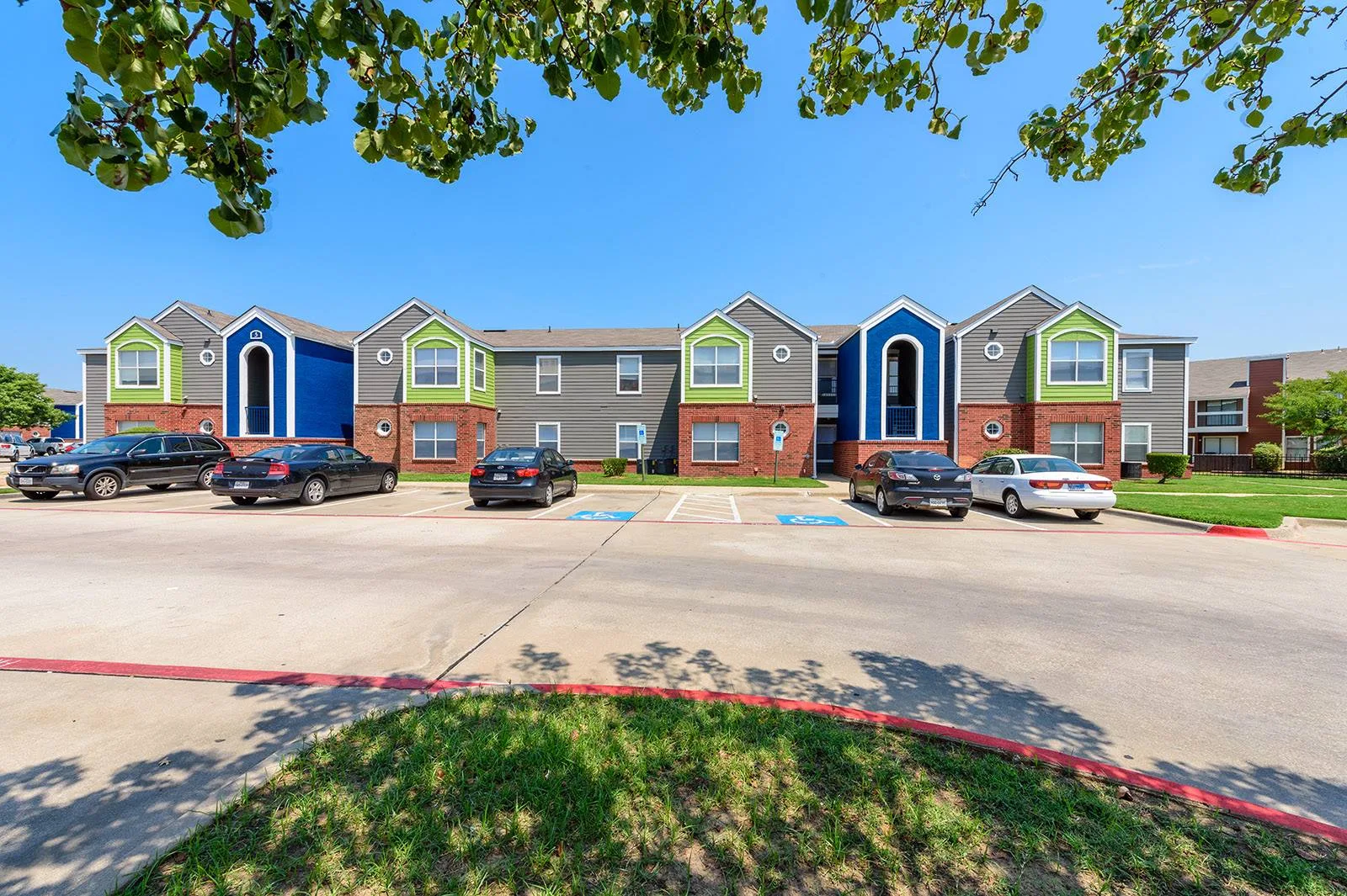 Country Park Apartment Homes