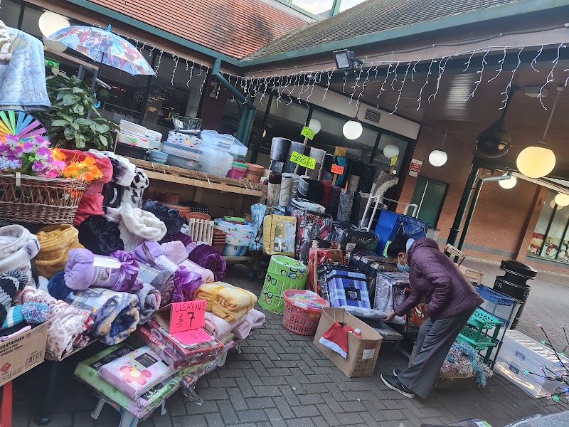 Super Bargains photo 3