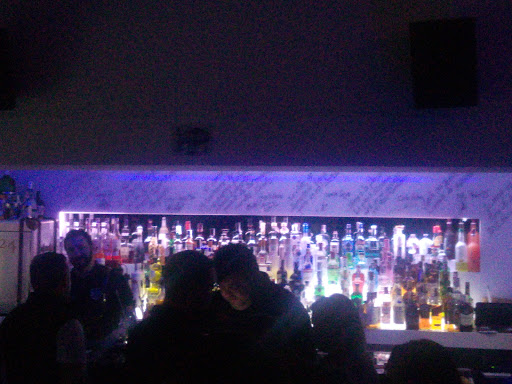 Box Cocktail Bar - Thumbnail